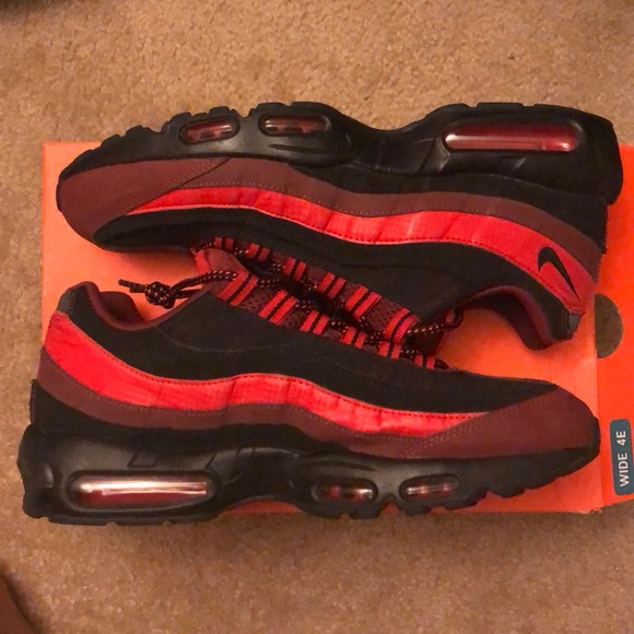 Nike Other - Nike air max 95 Essential